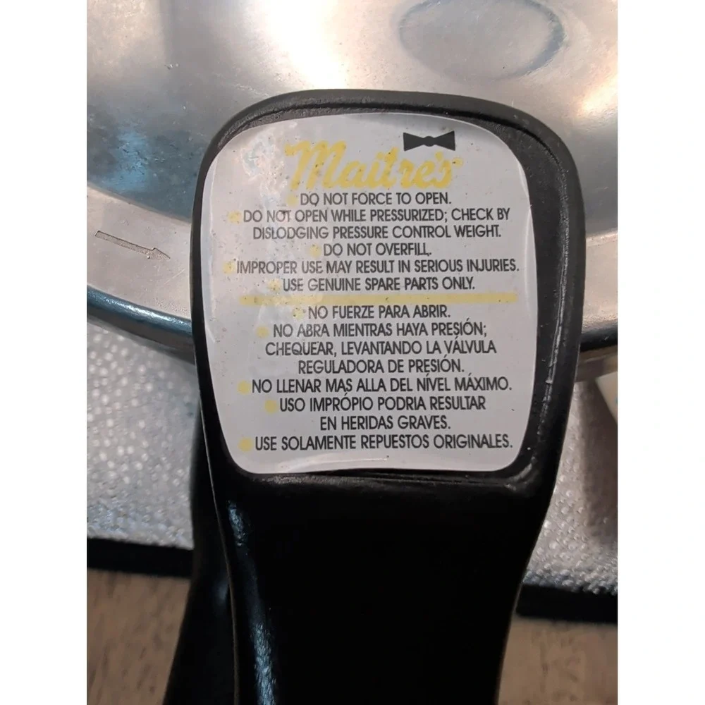 Maitres Pressure Cooker 4.2 Quart Aluminum Brazil Maitre's Never Used/ W  Manual